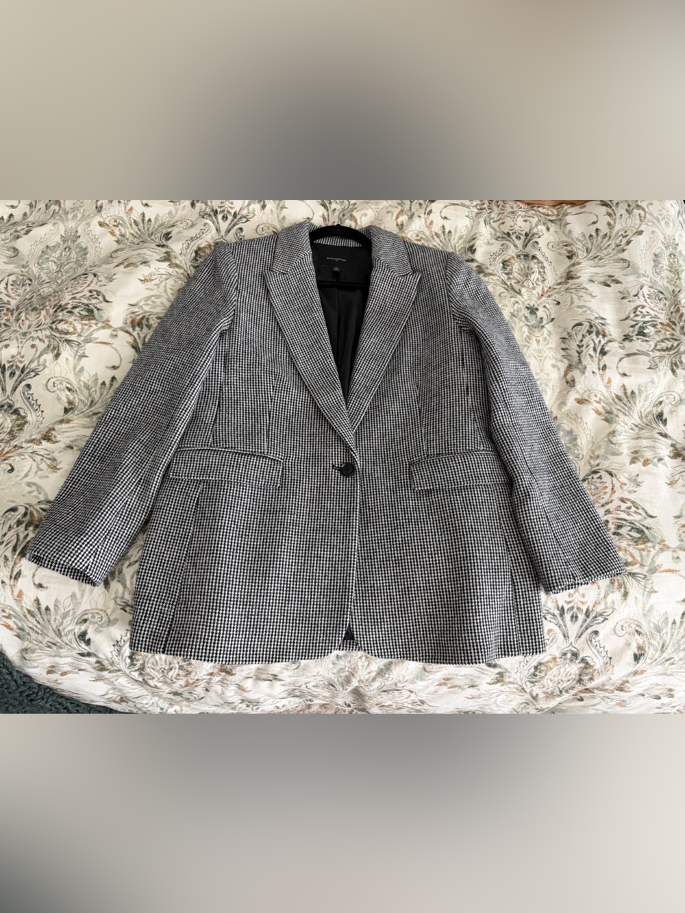 Banana Republic Houndstooth Blazer
